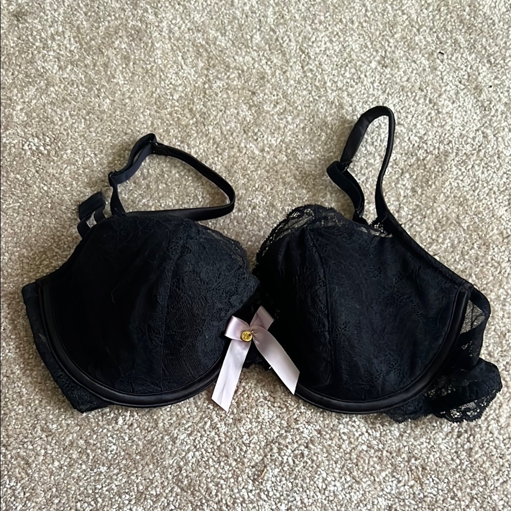 Elegant Black Lace Bra and panties La senza